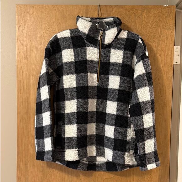 Old Navy Black and White Sweatshirt Buffalo Plaid - Picture 2 of 8